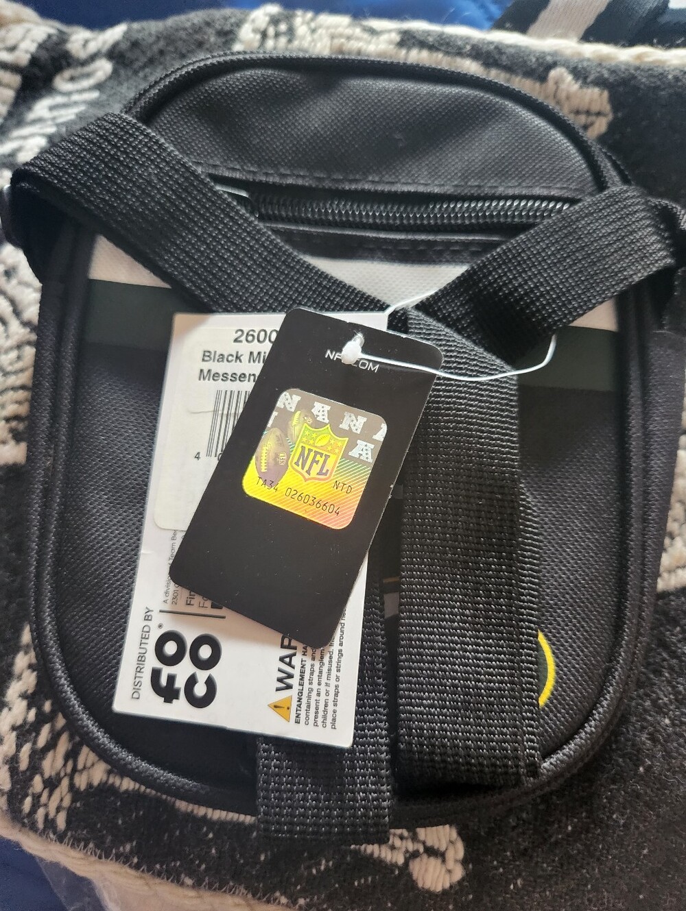 NWT Green Bay Packers Black Mini Messenger Bag - Picture 2 of 8